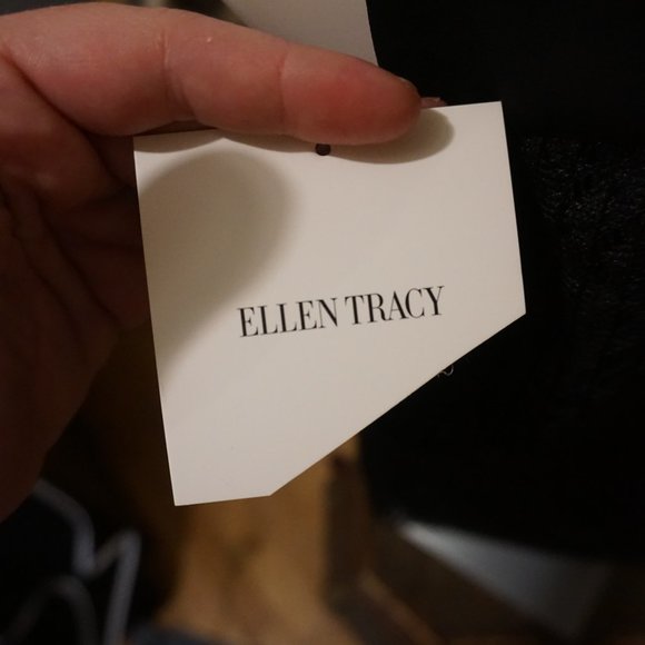 Ellen Tracy High Neck Sleeveless Blouse - Picture 3 of 6